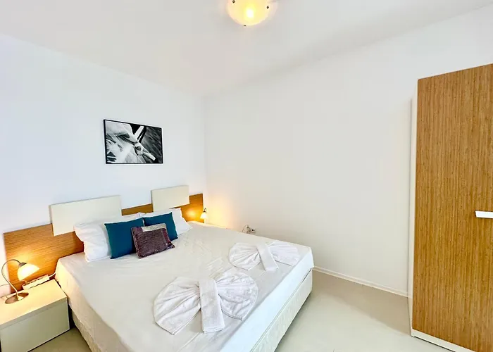 Menada - Rainbow 3 - Modern Apartment Sunny Beach